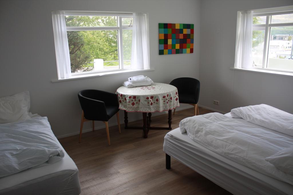 Brekkugata 33 Guesthouse Akureyri Eksteriør billede